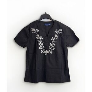 Basic Editions Women's Blouse Size M Black White Floral Embroidery Cotton Shirt